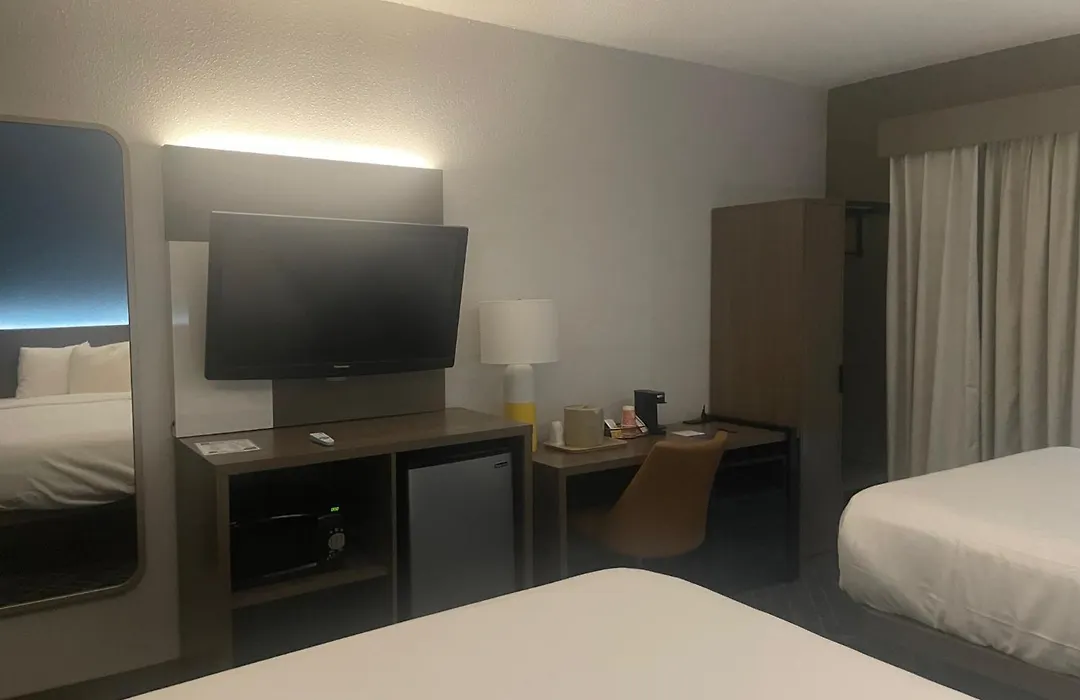 Comfort Inn & Suites Wisconsin Dells-1