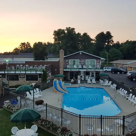 Black Hawk Motel & Suites-3