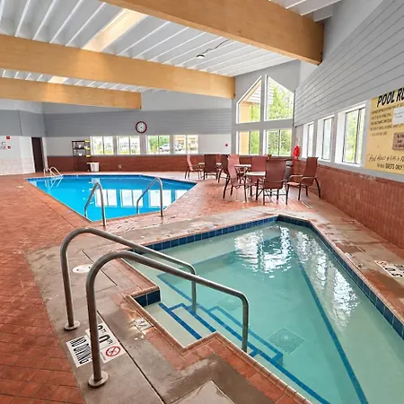 Super 8 By Wyndham Wisconsin Dells-2