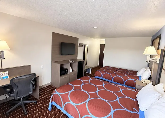 Super 8 By Wyndham Wisconsin Dells Hotel
