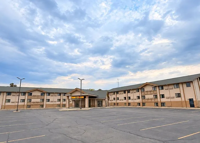 Super 8 By Wyndham Wisconsin Dells Hotel